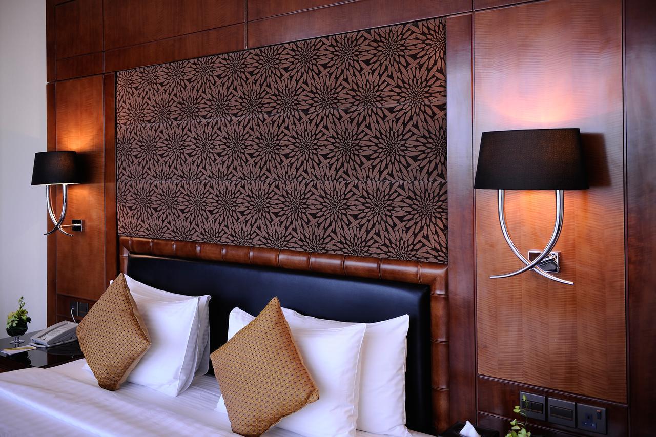 Qaser Al Hamra By Warwick Ar Riyad Esterno foto