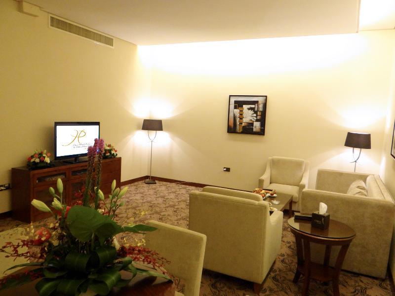 Qaser Al Hamra By Warwick Ar Riyad Esterno foto